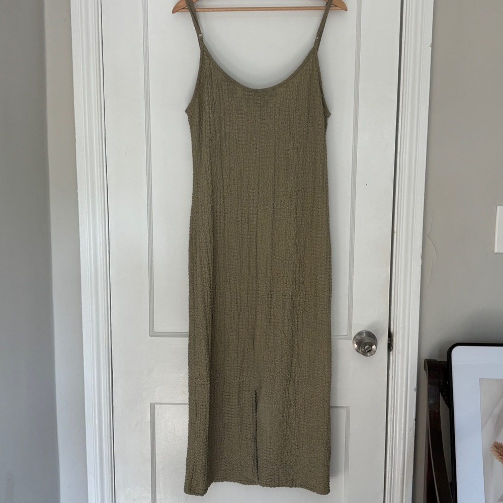 H&M crinkled maxi sage green Midi Dress in XL - Picture 3 of 6